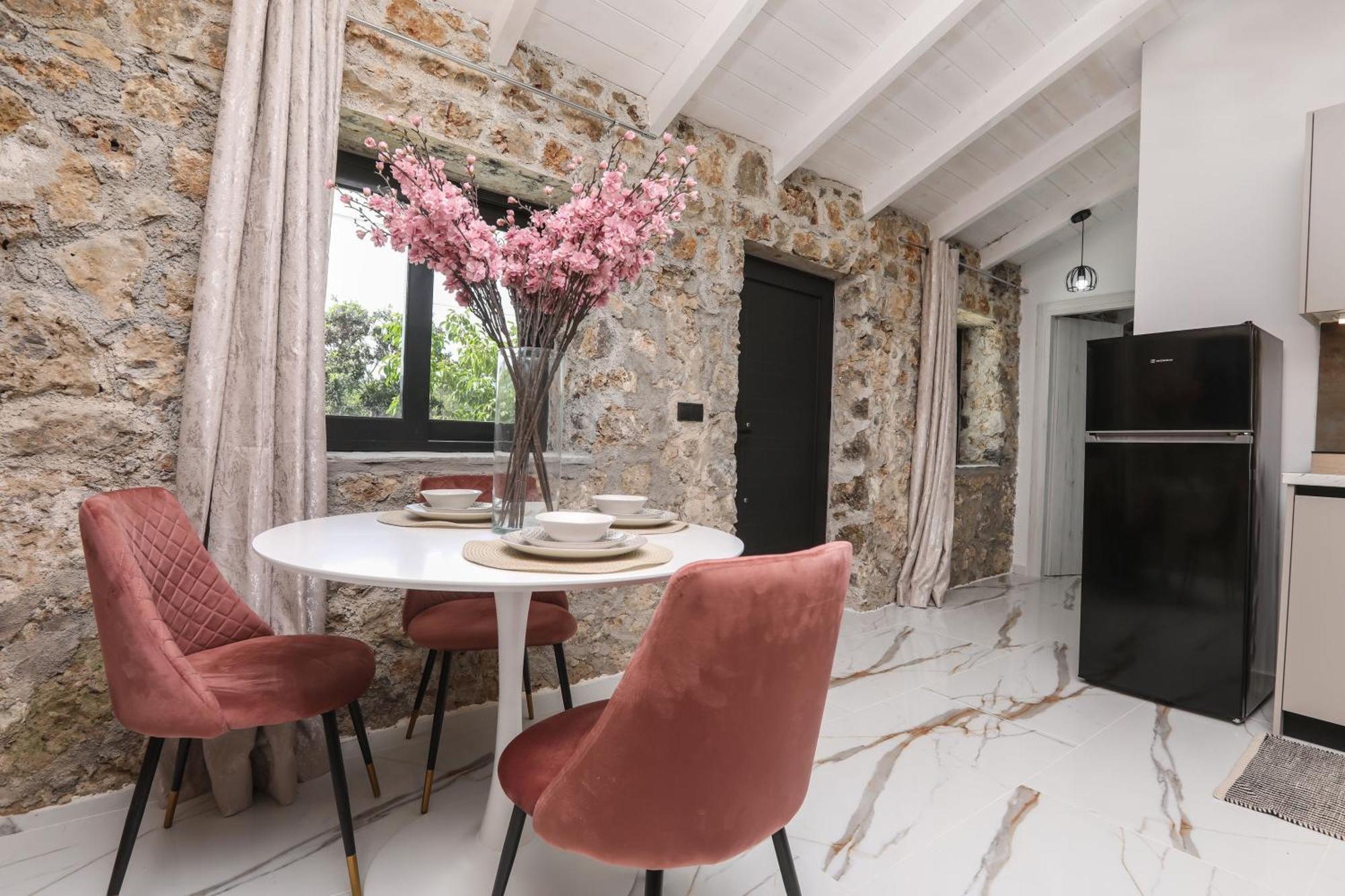 Rans Luxury & In Corfu With Swimming Pool * Γουβιά