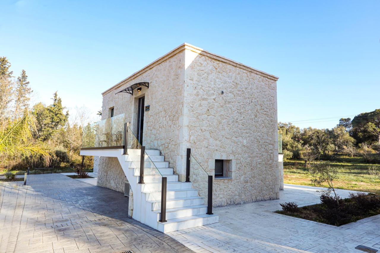Rans Luxury & In Corfu With Swimming Pool